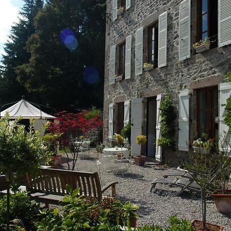 Le Moulin Des Farges Bed and Breakfast Meymac Exteriör bild