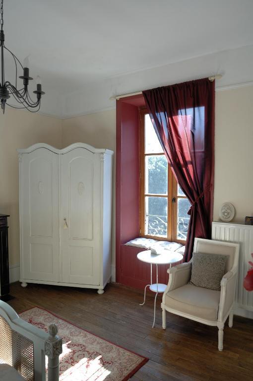 Le Moulin Des Farges Bed and Breakfast Meymac Rum bild