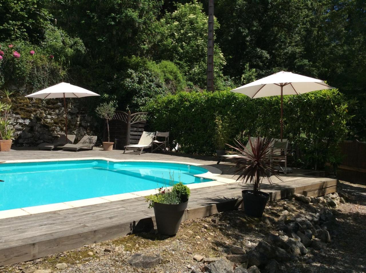 Le Moulin Des Farges Bed and Breakfast Meymac Exteriör bild